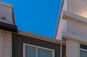 Lakeshore Pearl Apartments | Apartments in Austin, TX